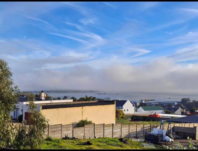 LAND FOR SALE IN DA GAMA BAY